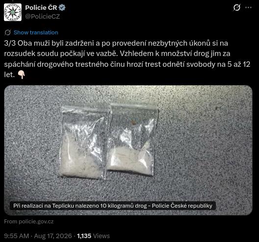 deset kilogramů drog